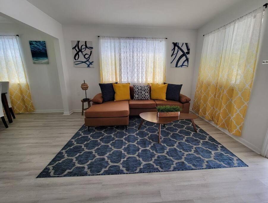 Sol # 2 With Free Parking Appartamento Miami
